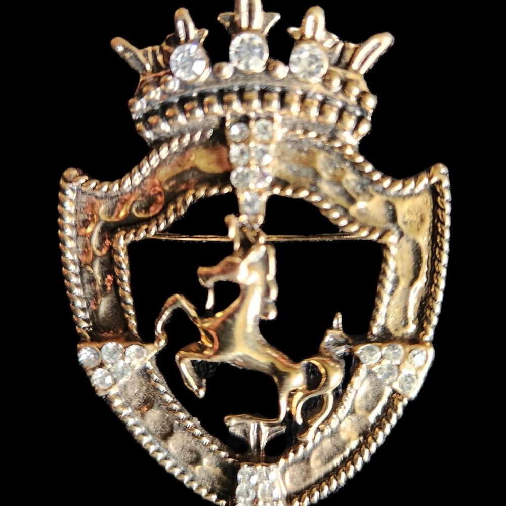 Large GOLDTONE SHIELD w REARING HORSE PIN New in Package by ORNAMENTS